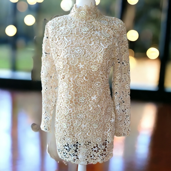NWT Venus Gold Lace Open Back Midi Cocktail Dress Size 8 - Picture 3 of 13